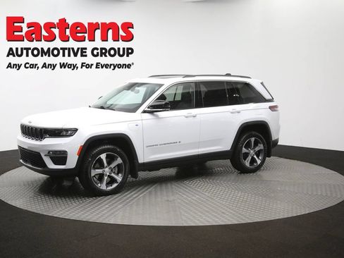 Used 2022 Jeep Grand Cherokee Limited 4xe w/ MOPAR Finishing Package AWD/4WD image 60
