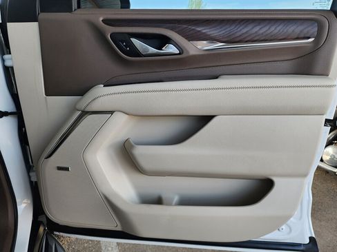 Used 2023 GMC Yukon Denali w/ LPO, Floor Liner Package RWD image 67