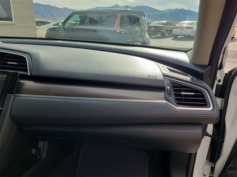 Used 2020 Honda Civic EX-L image 16