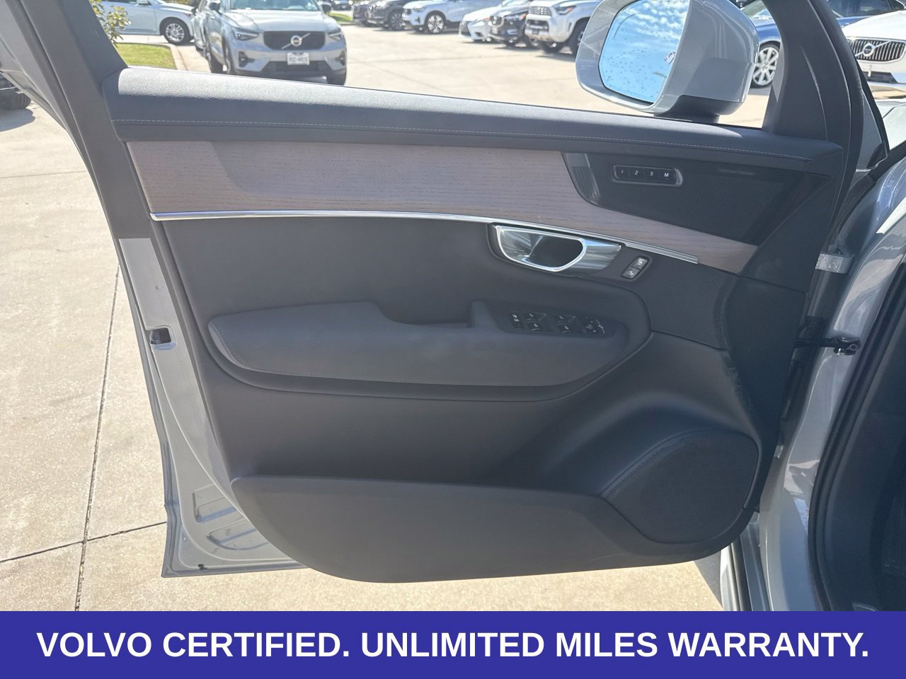 Certified 2026 Volvo XC90 B6 Plus AWD/4WD image 29