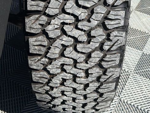 Used 2022 Ford Bronco Badlands image 20