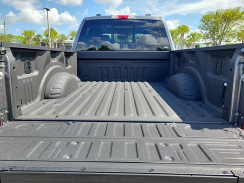 New 2026 Ford F250 Lariat w/ Black Appearance Package AWD/4WD image 13