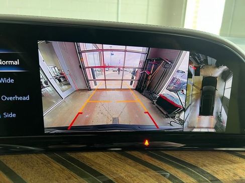 Used 2021 Cadillac Escalade Premium Luxury Platinum image 26