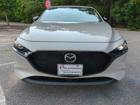 Used 2025 MAZDA MAZDA3 s Sport FWD image 9