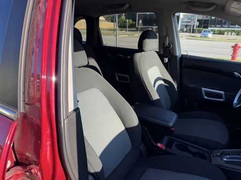 Used 2014 Chevrolet Captiva Sport LS FWD image 6