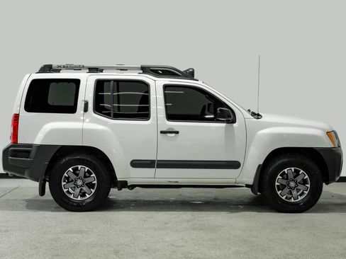 Used 2014 Nissan Xterra PRO-4X w/ Nevada Tow Package AWD/4WD image 5