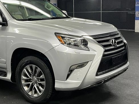 Used 2014 Lexus GX 460 Luxury AWD/4WD image 39