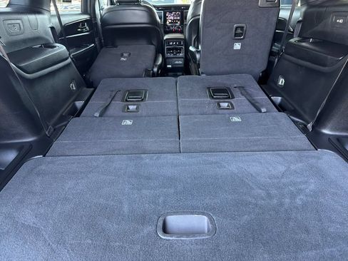 Used 2023 Jeep Grand Cherokee L Laredo RWD image 16