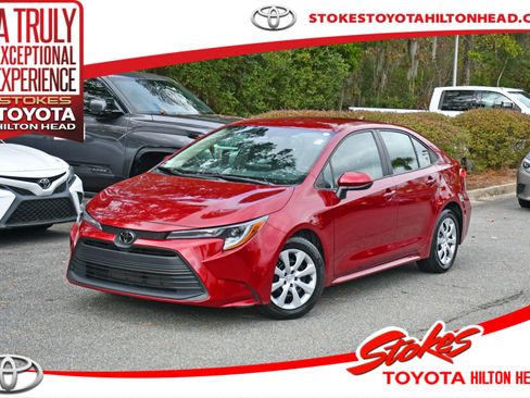 Used 2024 Toyota Corolla LE image 1