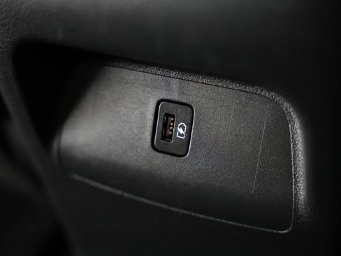 Used 2023 Nissan Sentra SV FWD image 37