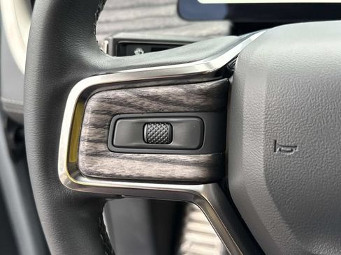 Used 2022 Rivian R1S Launch Edition AWD/4WD image 22