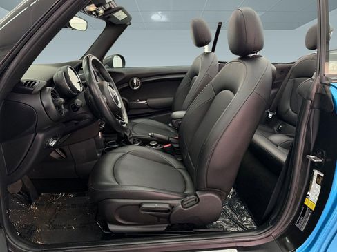 Used 2019 MINI Cooper Convertible image 5