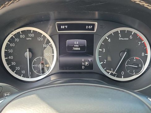 Used 2019 INFINITI QX30 ESSENTIAL image 25