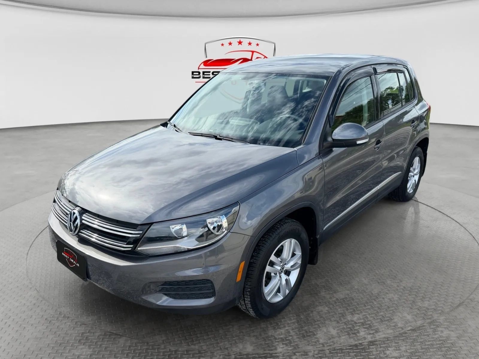 Used 2014 Volkswagen Tiguan R-Line AWD/4WD image 1