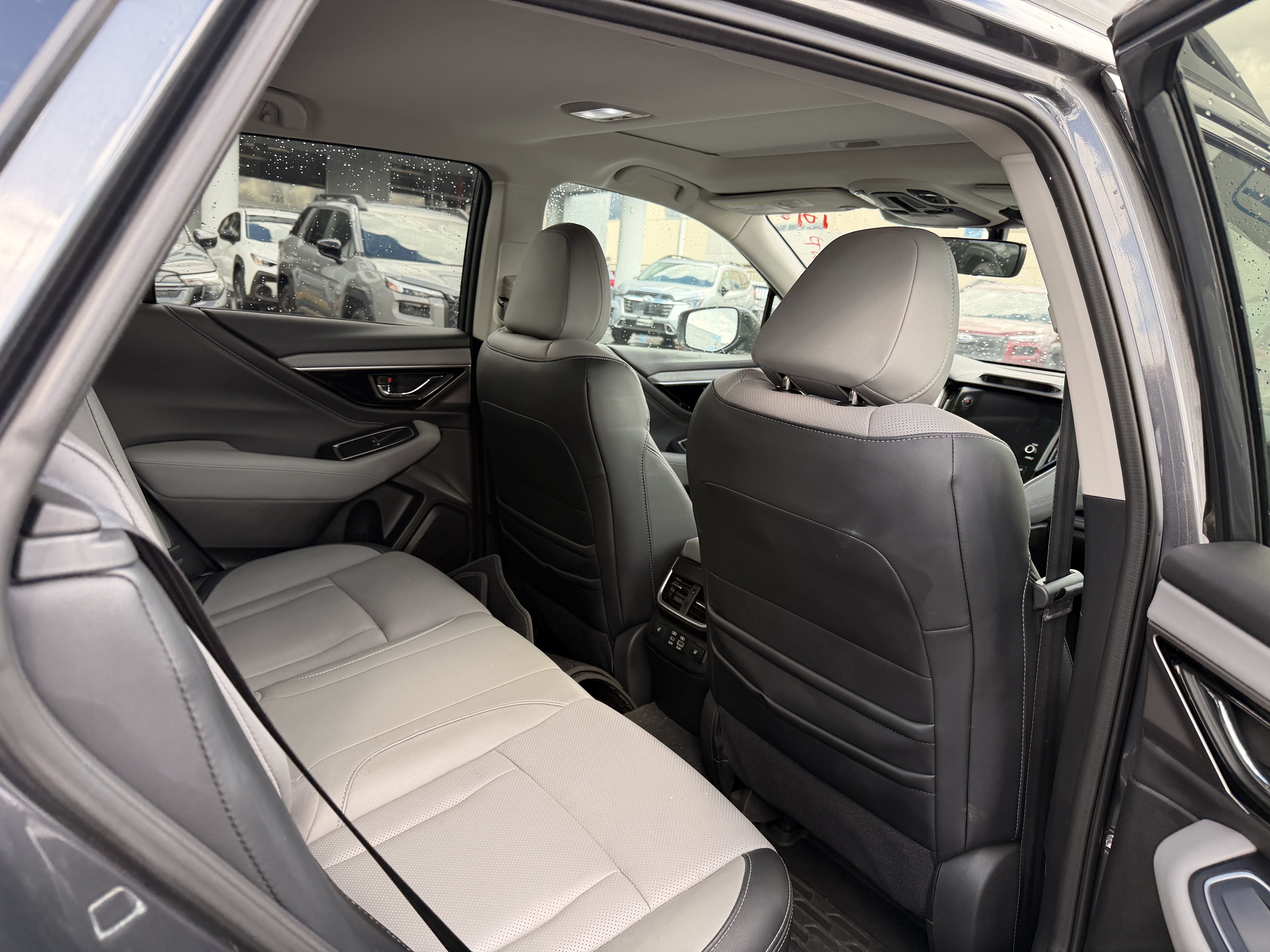 Used 2024 Subaru Outback Limited AWD/4WD image 4