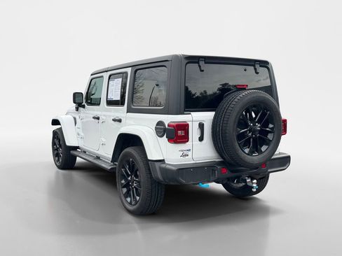 Used 2023 Jeep Wrangler Unlimited Sahara image 6