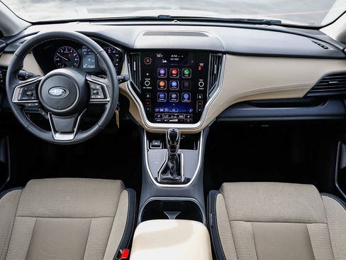 Used 2020 Subaru Outback Premium image 10