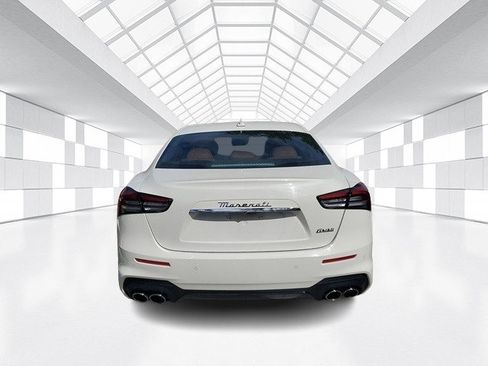 Used 2022 Maserati Ghibli Modena image 5