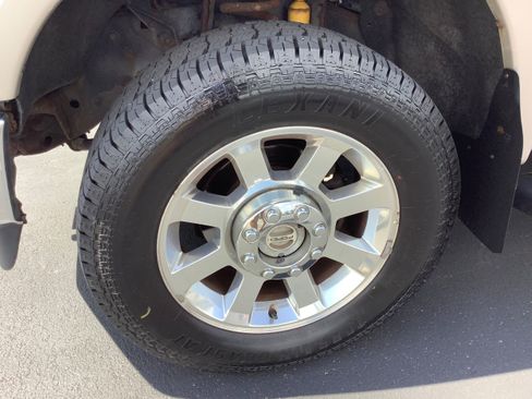 Used 2010 Ford F250 Lariat AWD/4WD image 4