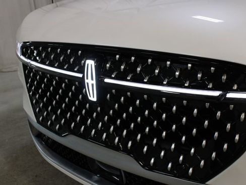 New 2026 Lincoln Nautilus Reserve image 33