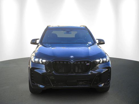 New 2026 BMW X5 M60i w/ Climate Comfort Package image 2