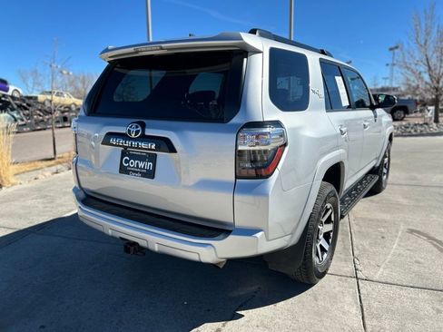 Used 2024 Toyota 4Runner TRD Off-Road Premium AWD/4WD image 8