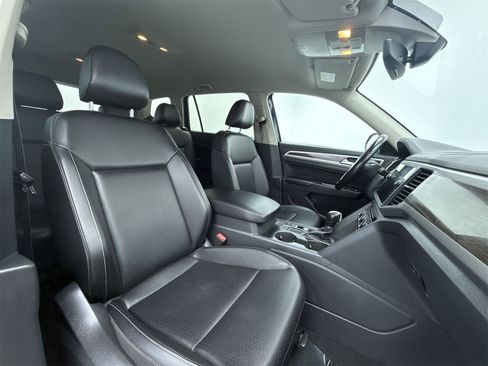 Used 2018 Volkswagen Atlas SE image 13