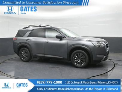 Used 2022 Nissan Pathfinder SV w/ SV Premium Package