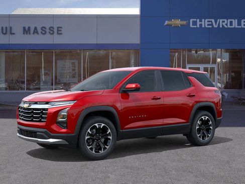 New 2026 Chevrolet Equinox LT image 2