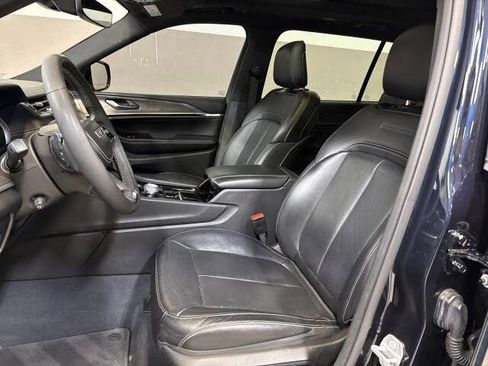 Used 2023 Jeep Grand Cherokee L Overland AWD/4WD image 13