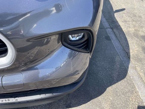 Used 2023 Toyota Highlander XLE image 17