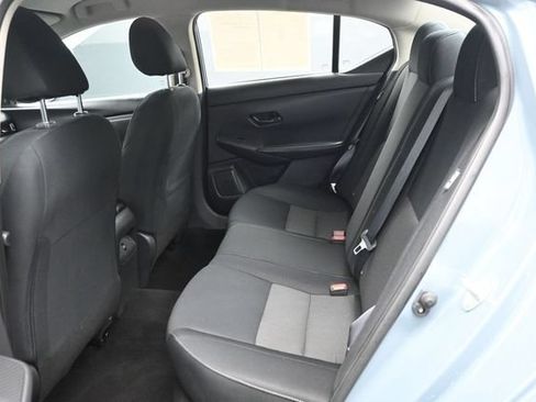 Used 2025 Nissan Sentra SV FWD image 10