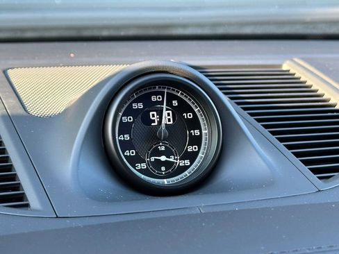 Used 2026 Porsche Macan image 31