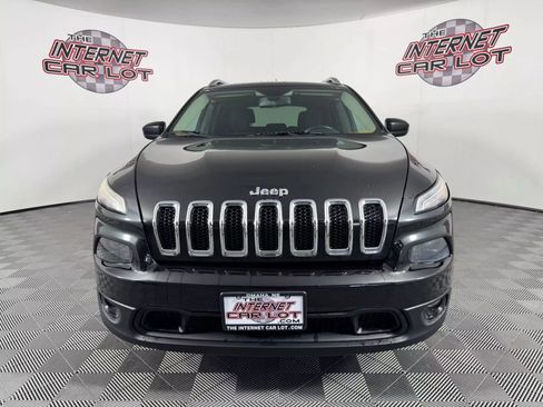 Used 2015 Jeep Cherokee Latitude w/ Cold Weather Group image 2