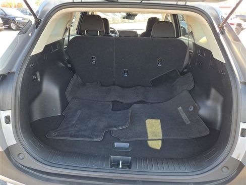 Used 2024 Kia Sportage LX image 19