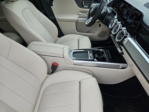 Certified 2025 Mercedes-Benz GLB 250 image 14