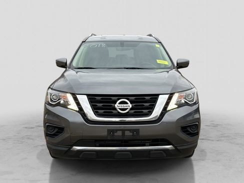 Used 2018 Nissan Pathfinder S image 2