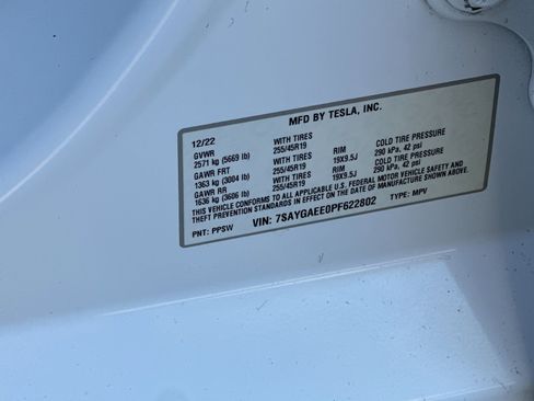 Used 2023 Tesla Model Y Long Range image 27