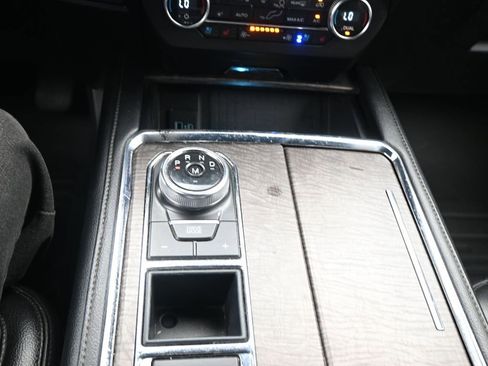 Used 2020 Ford Expedition Limited image 13