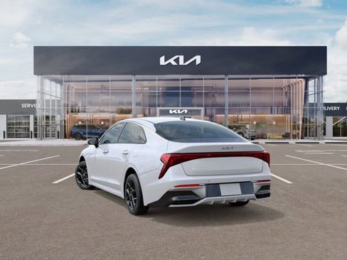 New 2026 Kia K5 LXS FWD image 4