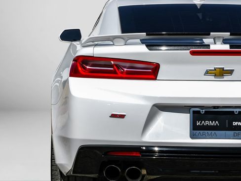 Used 2016 Chevrolet Camaro SS image 37