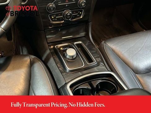 Used 2018 Chrysler 300 Touring L AWD/4WD image 14