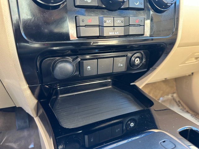 Used 2008 Ford Escape Limited AWD/4WD image 13