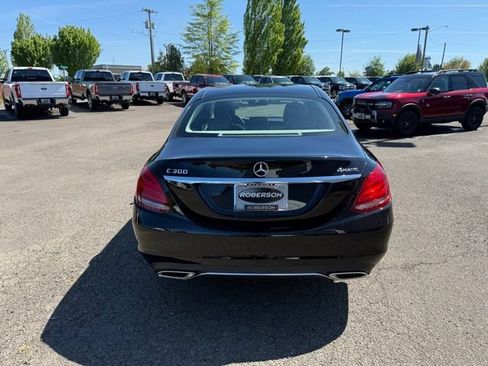 Used 2015 Mercedes-Benz C 300 4MATIC Sedan image 5