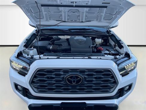 Used 2023 Toyota Tacoma TRD Off-Road image 28