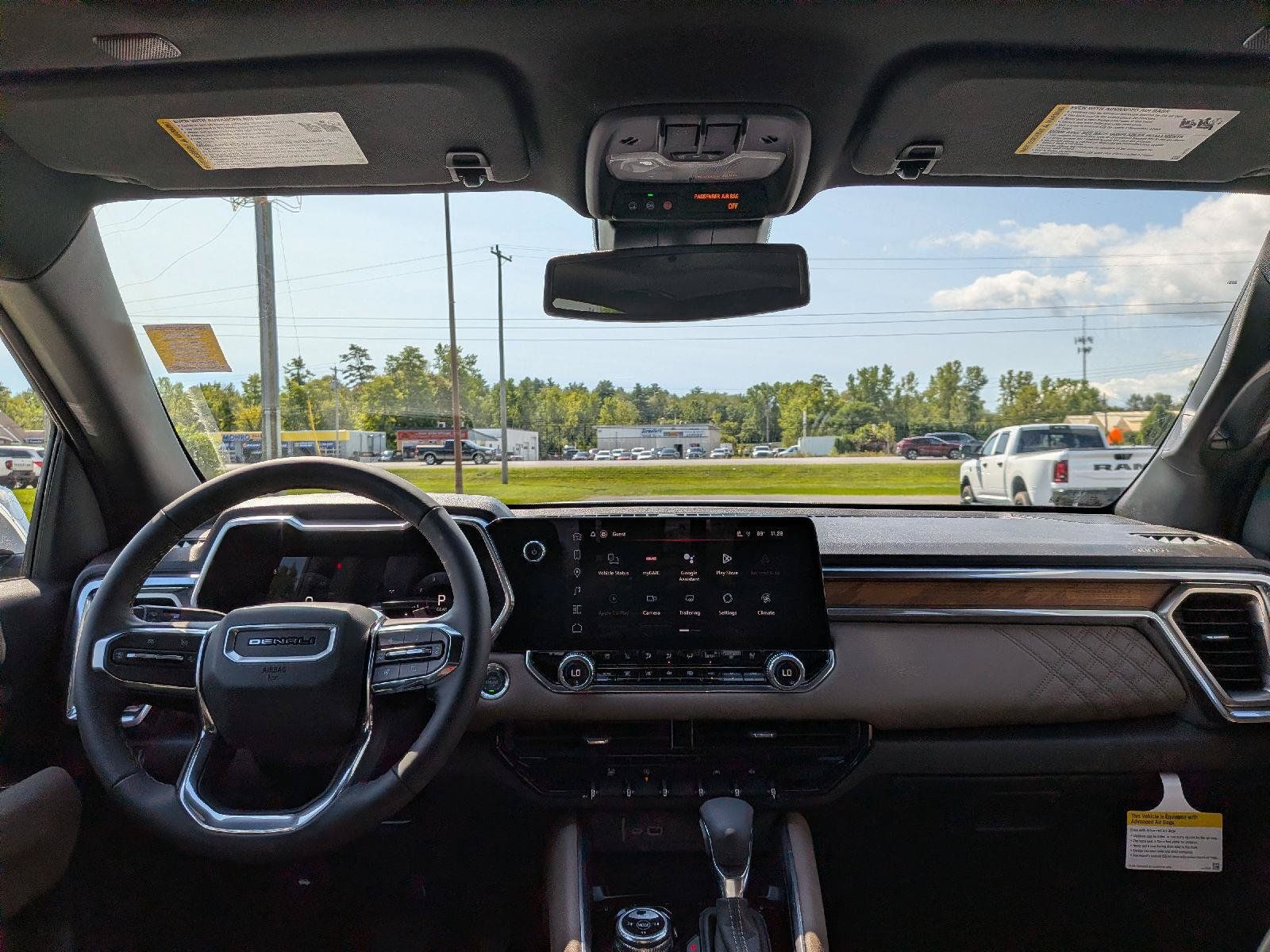 New 2026 GMC Canyon Denali AWD/4WD image 24