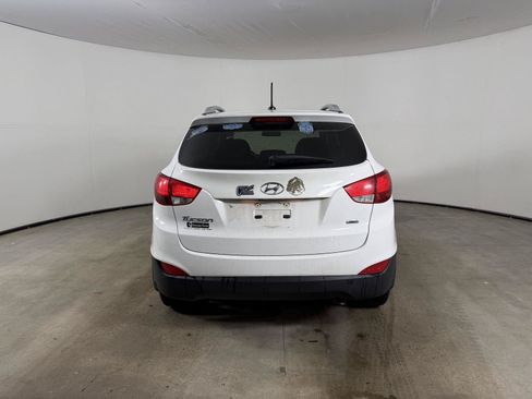 Used 2015 Hyundai Tucson SE AWD/4WD image 8