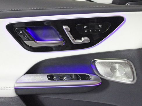 Certified 2026 Mercedes-Benz GLC 300 4MATIC image 12