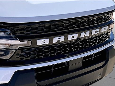 Used 2025 Ford Bronco Sport Outer Banks w/ Outer Banks Tech Package+ AWD/4WD image 28