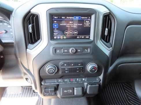 Used 2024 Chevrolet Silverado 2500 Custom w/ Custom Convenience Package AWD/4WD image 37